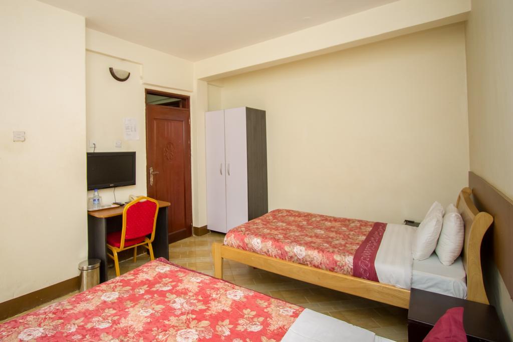 Grand Global Hotel Kampala Buitenkant foto
