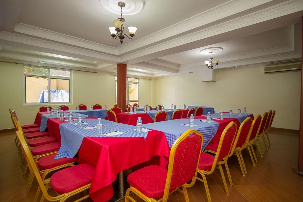 Grand Global Hotel Kampala Buitenkant foto