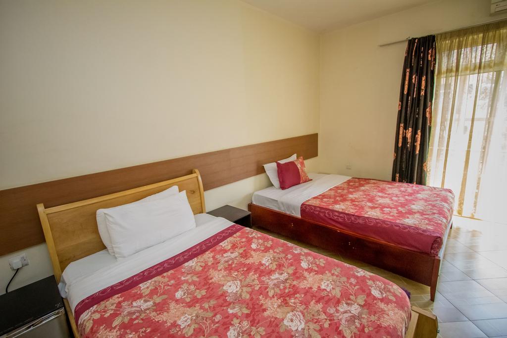 Grand Global Hotel Kampala Buitenkant foto