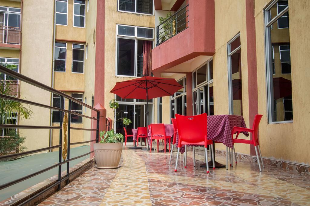 Grand Global Hotel Kampala Buitenkant foto