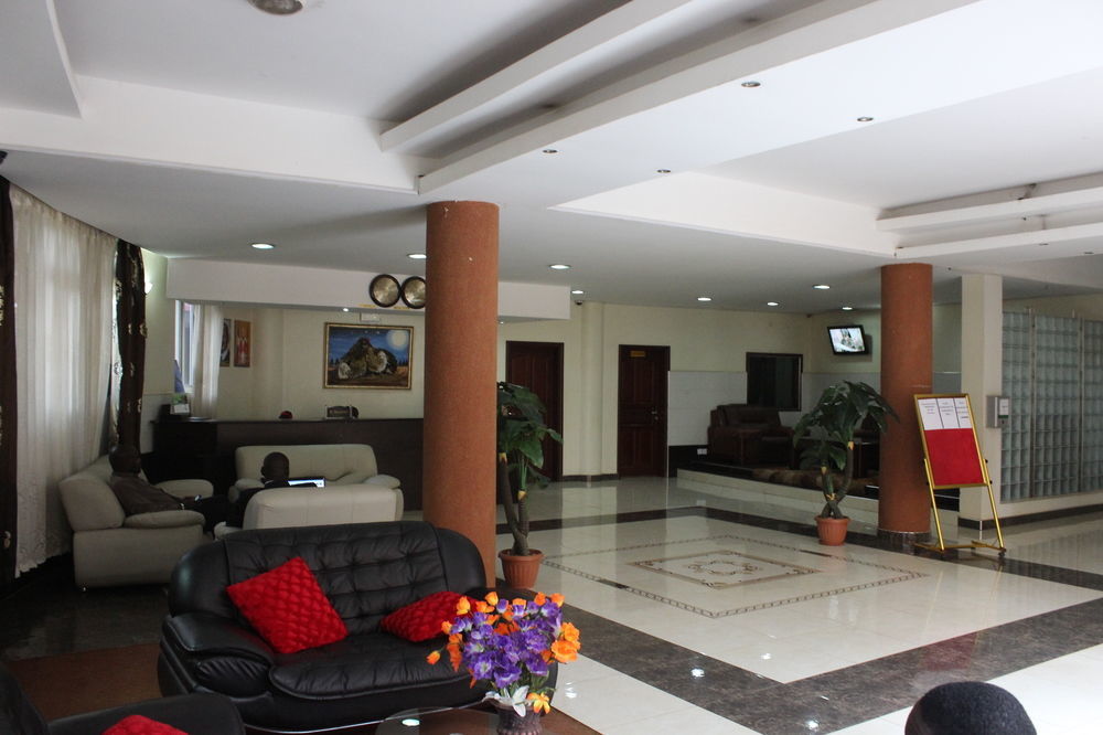 Grand Global Hotel Kampala Buitenkant foto