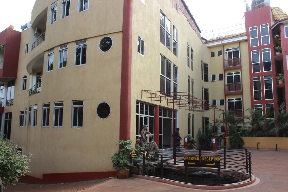 Grand Global Hotel Kampala Buitenkant foto