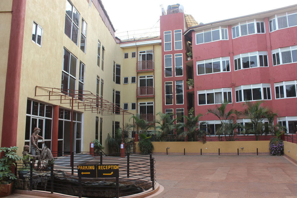 Grand Global Hotel Kampala Buitenkant foto