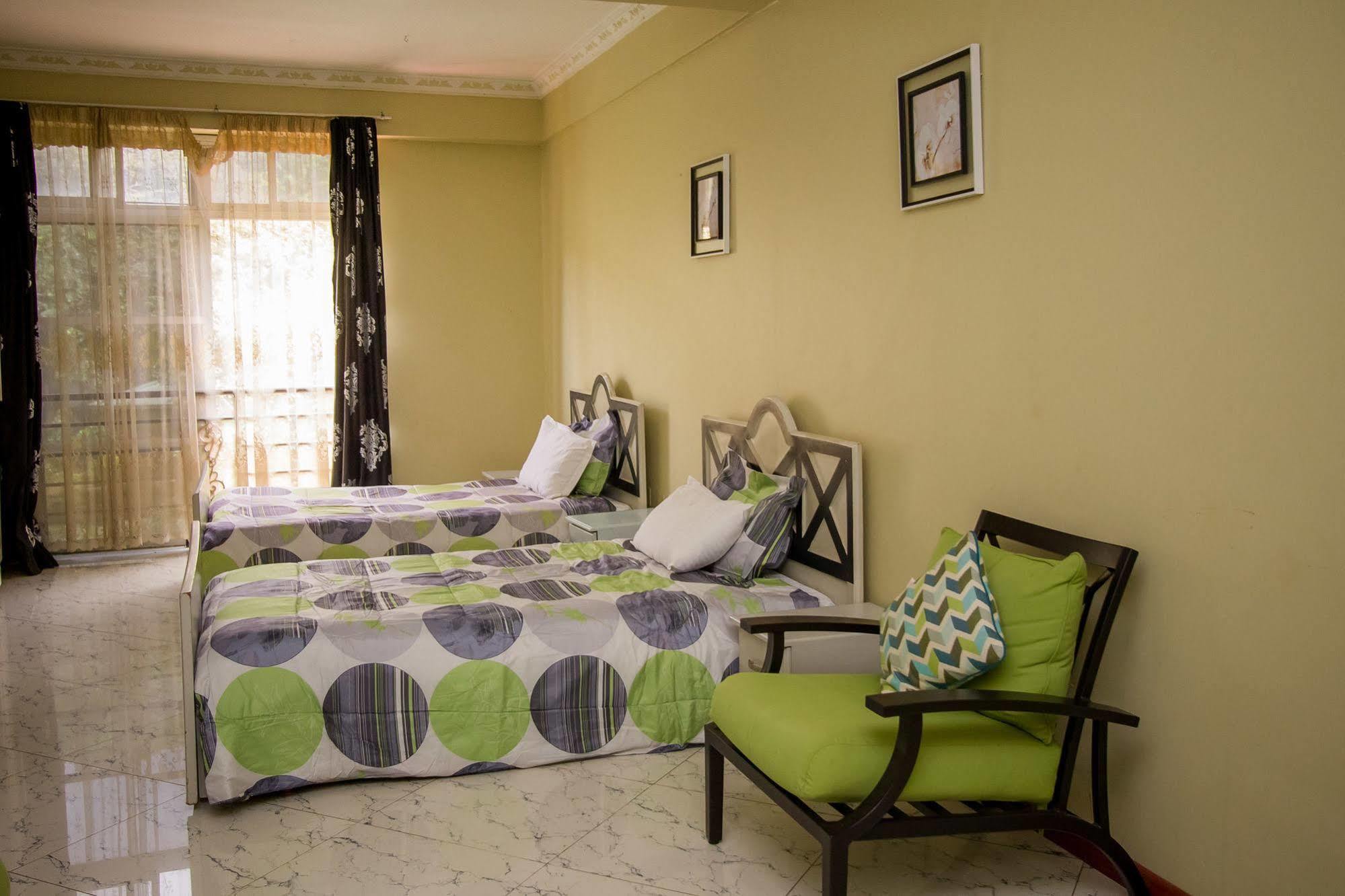 Grand Global Hotel Kampala Buitenkant foto