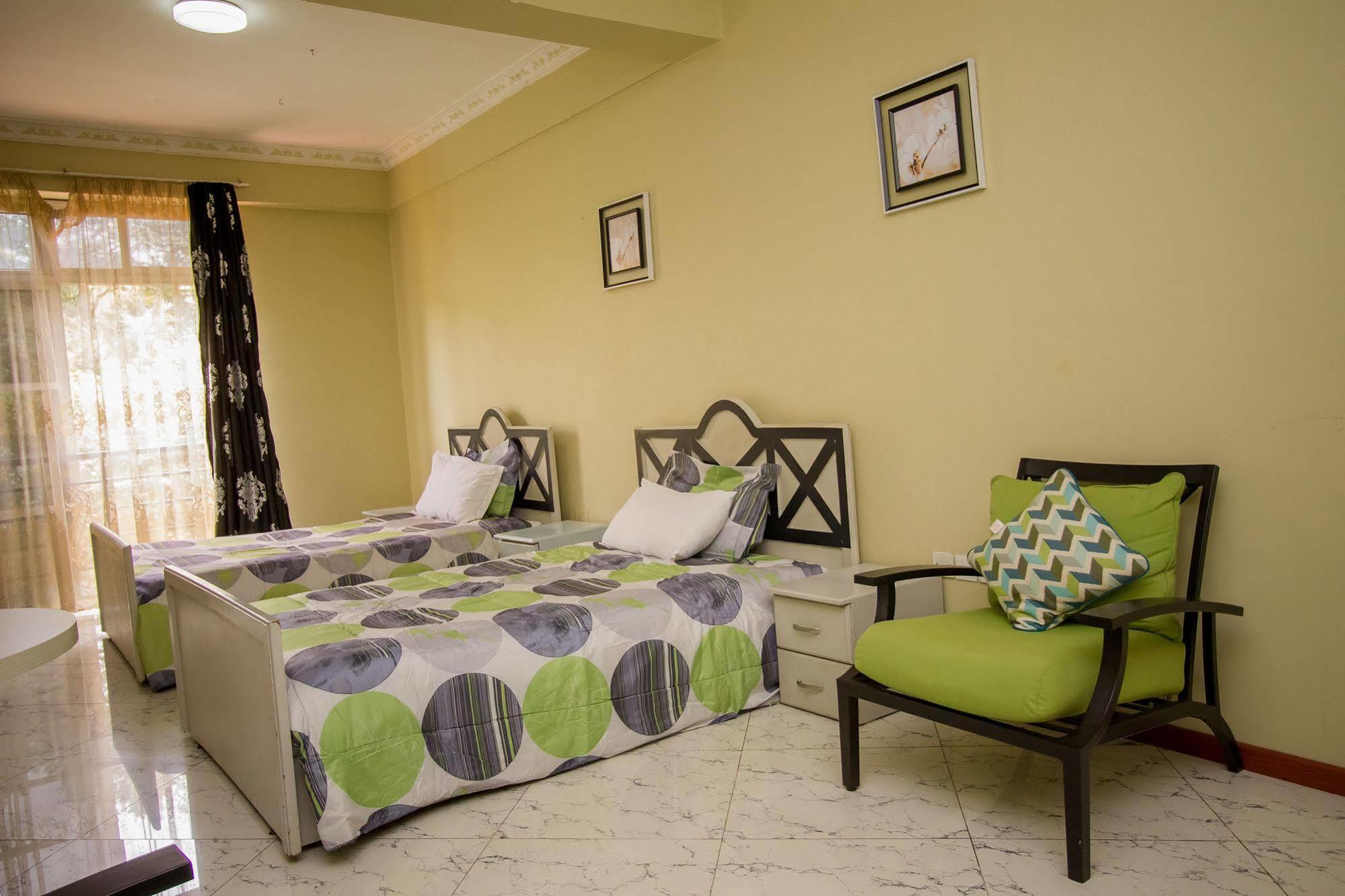 Grand Global Hotel Kampala Buitenkant foto