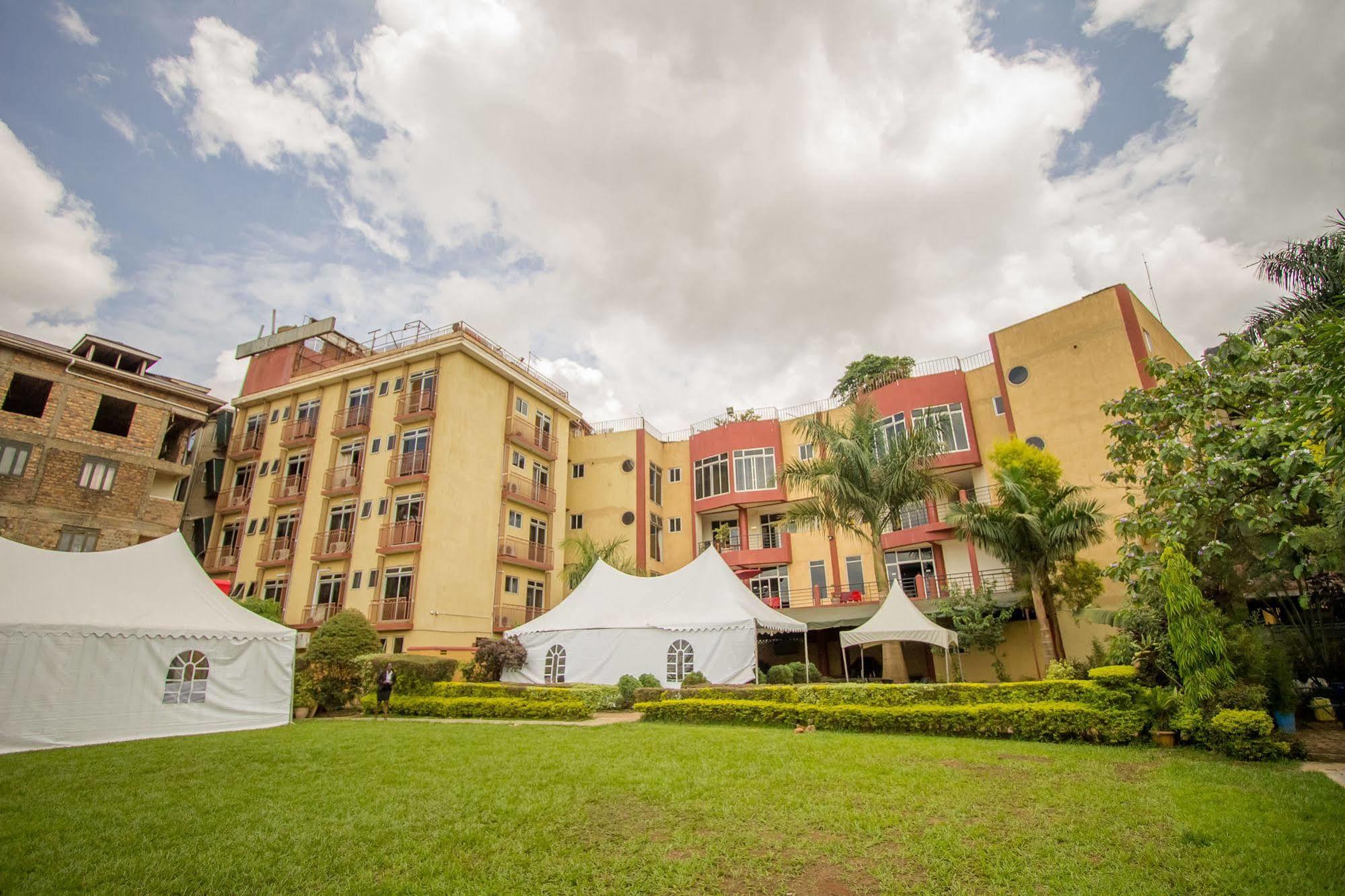 Grand Global Hotel Kampala Buitenkant foto