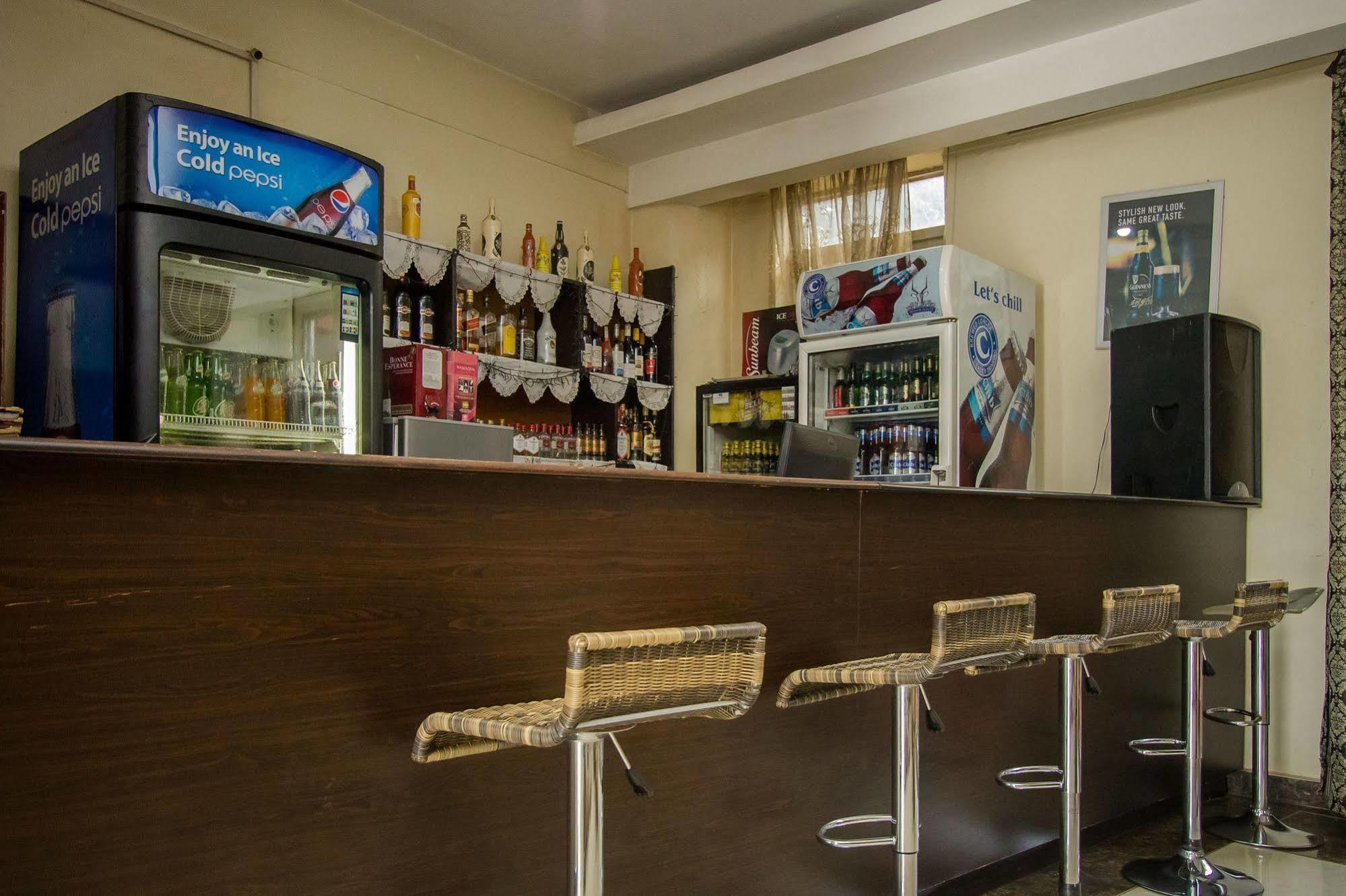 Grand Global Hotel Kampala Buitenkant foto