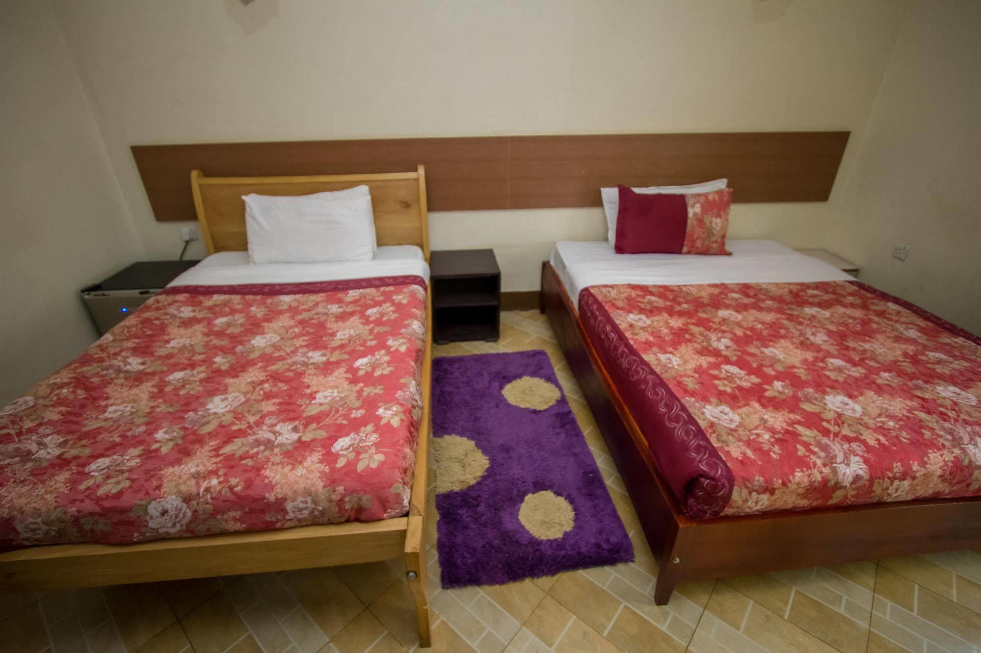 Grand Global Hotel Kampala Buitenkant foto