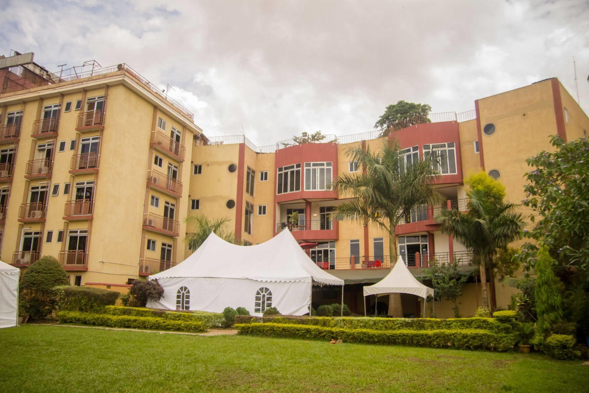 Grand Global Hotel Kampala Buitenkant foto